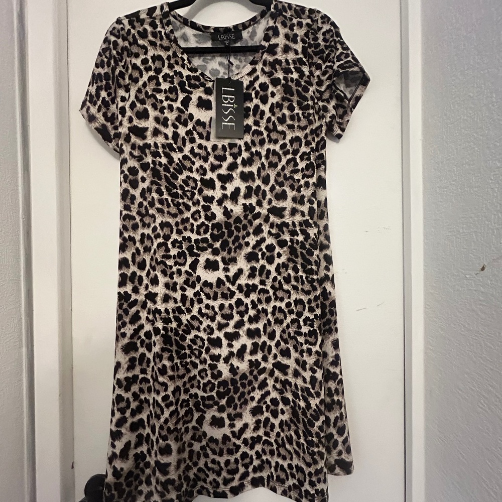Dress - Picture 2 of 2